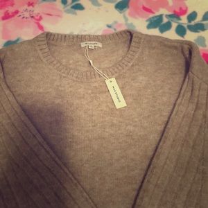 Max studio sweater